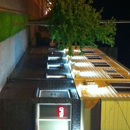 Economy Inn Portland Exterior foto